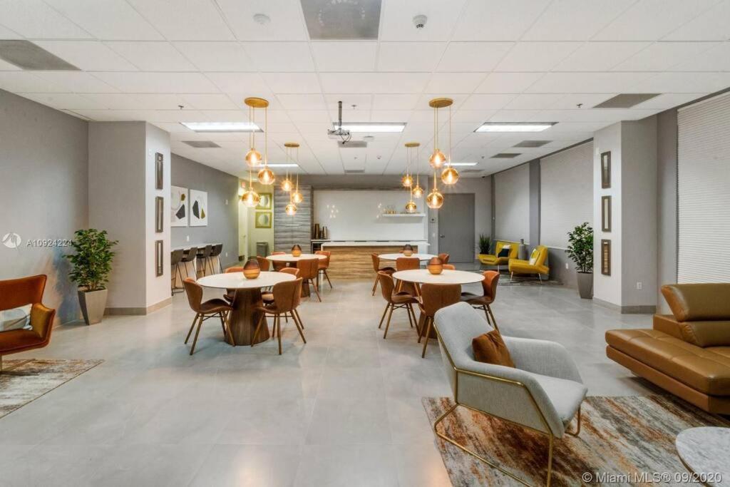 Luxurious Private Unit With Parking Daire Miami Dış mekan fotoğraf