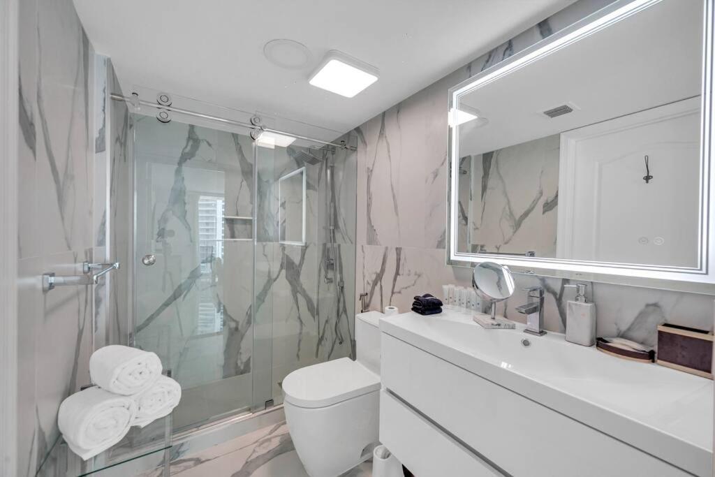 Luxurious Private Unit With Parking Daire Miami Dış mekan fotoğraf
