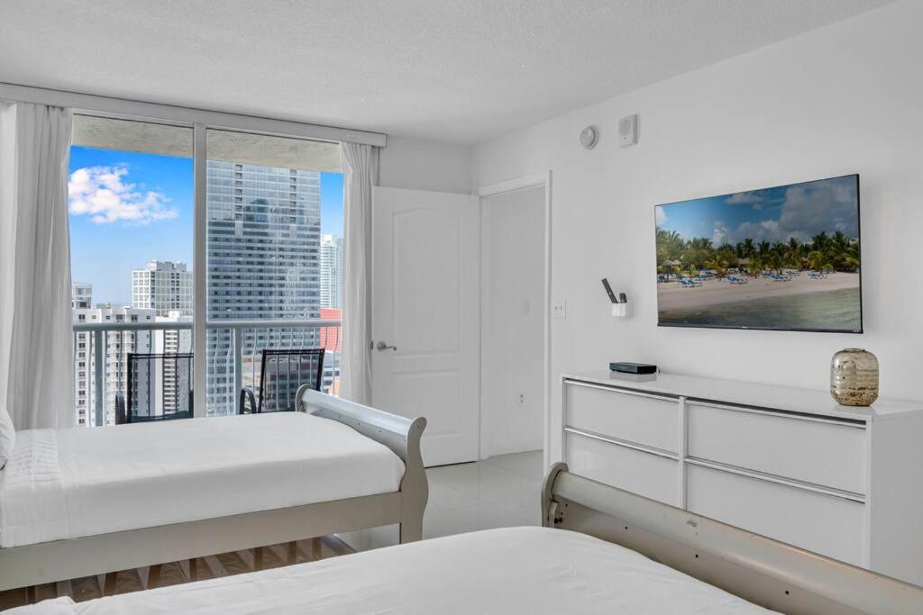 Luxurious Private Unit With Parking Daire Miami Dış mekan fotoğraf