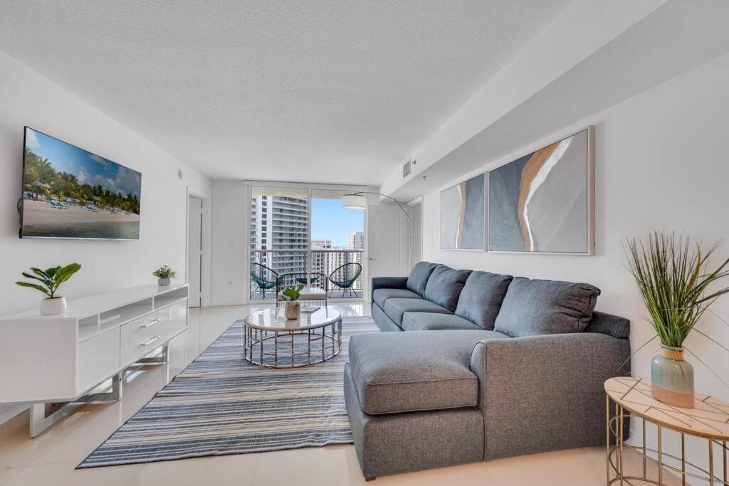 Luxurious Private Unit With Parking Daire Miami Dış mekan fotoğraf