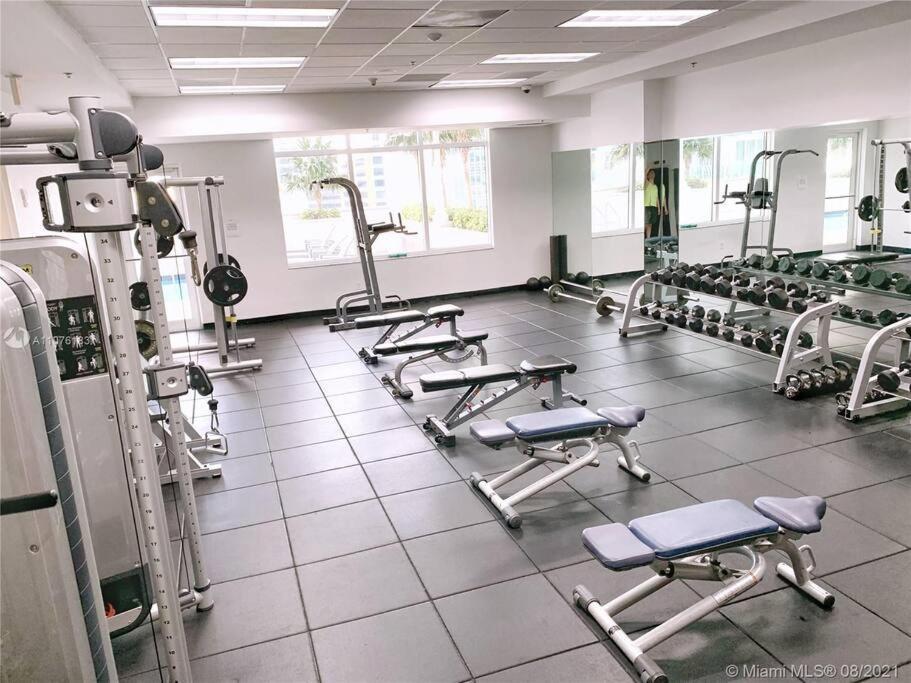 Luxurious Private Unit With Parking Daire Miami Dış mekan fotoğraf